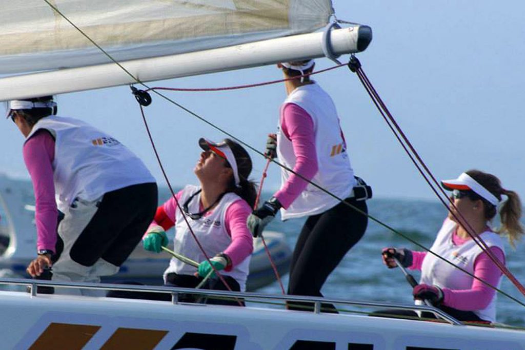 Semana de Vela de Ilhabela apoia o Outubro Rosa