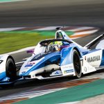 Alexander Sims pilotando o BMW i Andretti Motorsport na primeira sessão de treinos livres em Valência