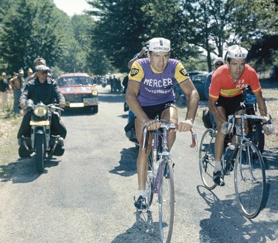 L'Étape Brasil lança boné que revive as origens do Tour de France