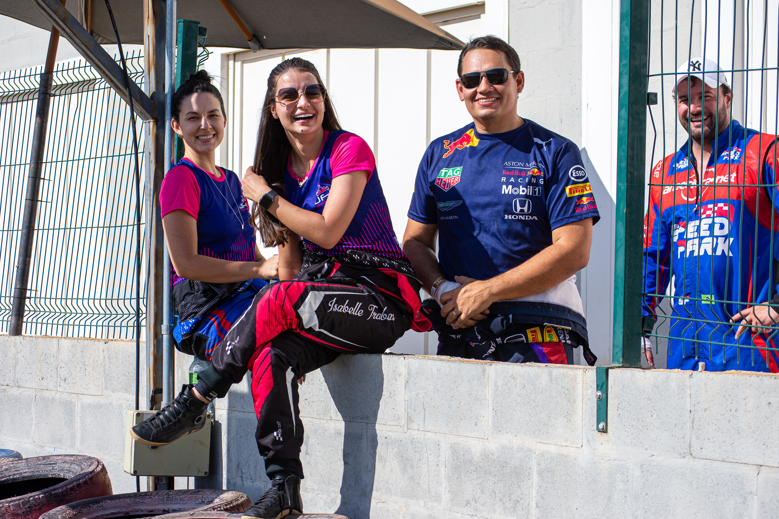 Mulheres no kart em Birigui (SP) - A bordo do esporte | DIARINHO