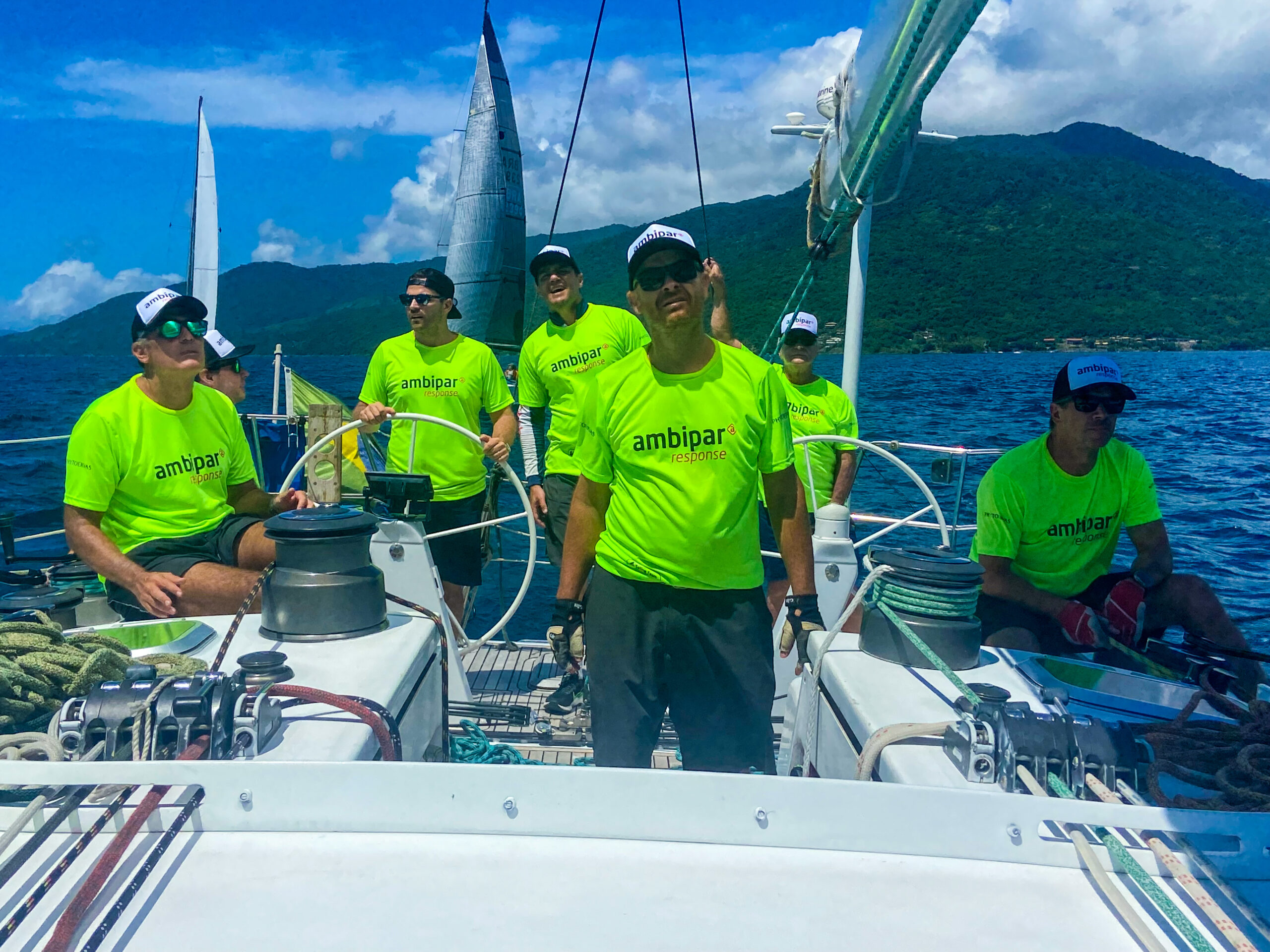 Com a sua ajuda montamos uma nova linha de produtos Tribord – Regata  Ubatuba Ilhabela