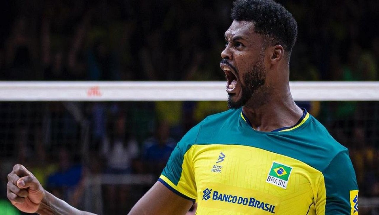 Isac comemora ponto pela Seleção Brasileira (Foto: Divulgação)